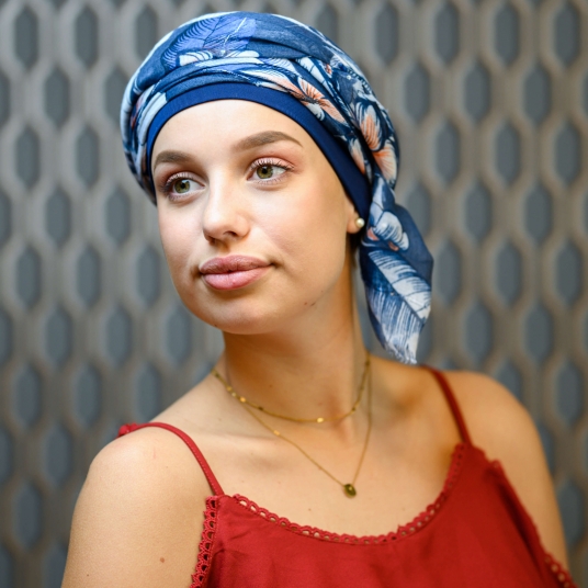 Chimiotherapie - Foulard New Delhi - Bleu motif - alopecie - facile enfiler - rose comme femme